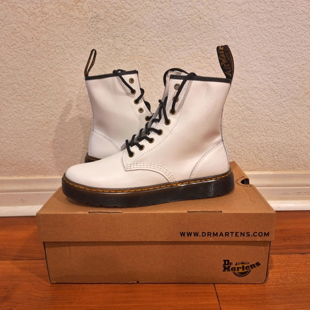 Dr.Martens - Picture 1 of 4
